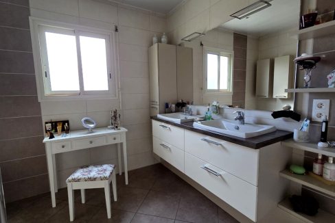 WhatsApp Image 2026-04-21 at 22.00.39_51