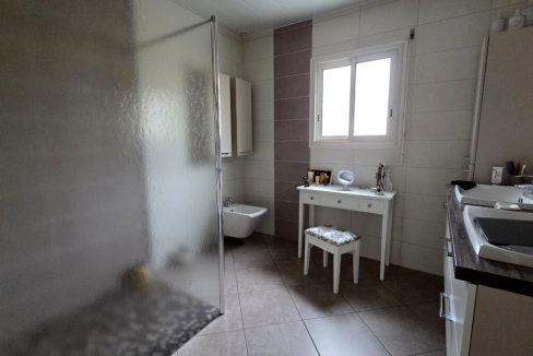 WhatsApp Image 2026-04-21 at 22.07.09_60